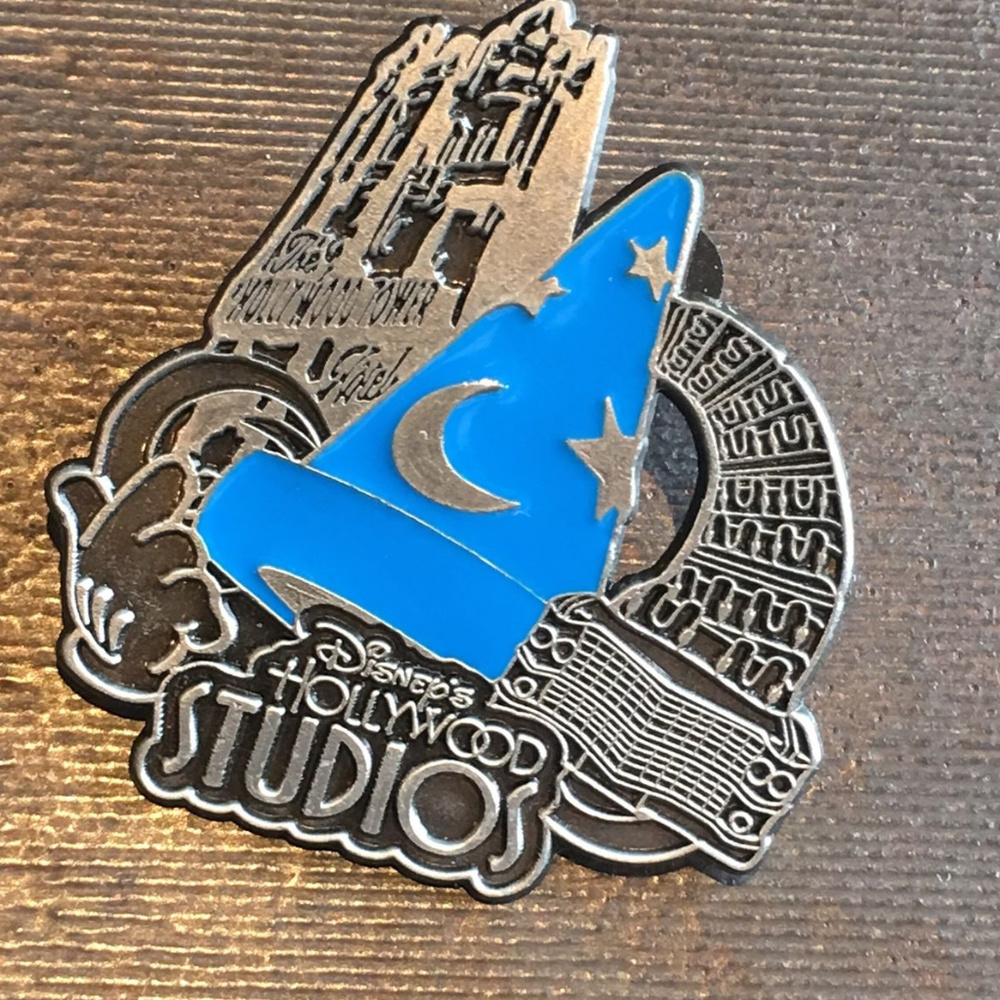 Disney Theme Park Hollywood Studio Pewter Pin 2012